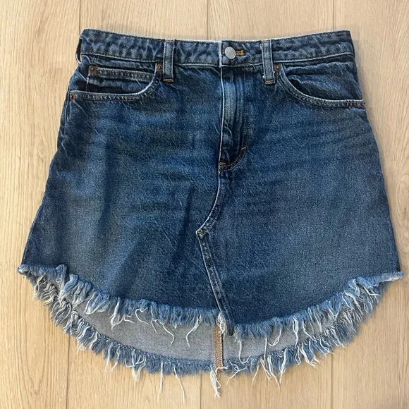 Free People We The Free Bailey Denim Skirt Mini Skirt Raw Hem Boho Women’s 28 - Picture 5 of 10